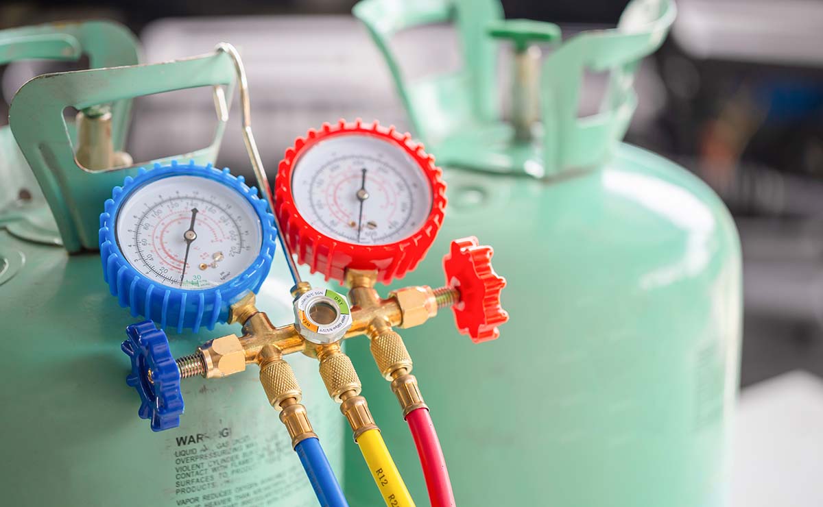 adding refrigerant to air conditioning